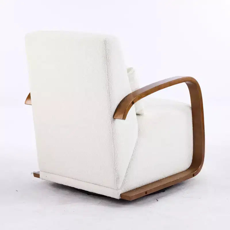 Poltrona girevole a 360° accentata in velluto color crema con braccioli in legno curvato, stile Mid-Century Modern