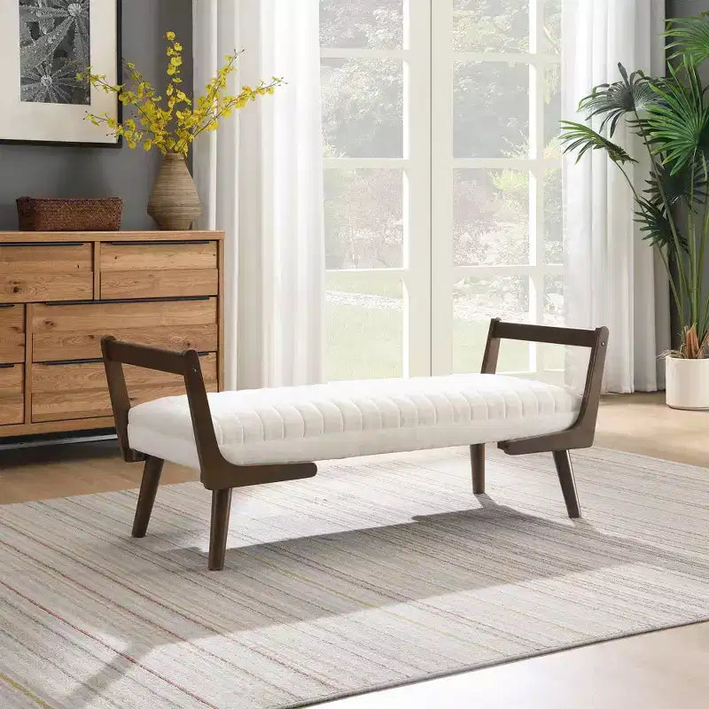 Panca contenitore imbottita in ecopelle con trapuntatura a canale in stile metà secolo, 132 cm, gambe in noce