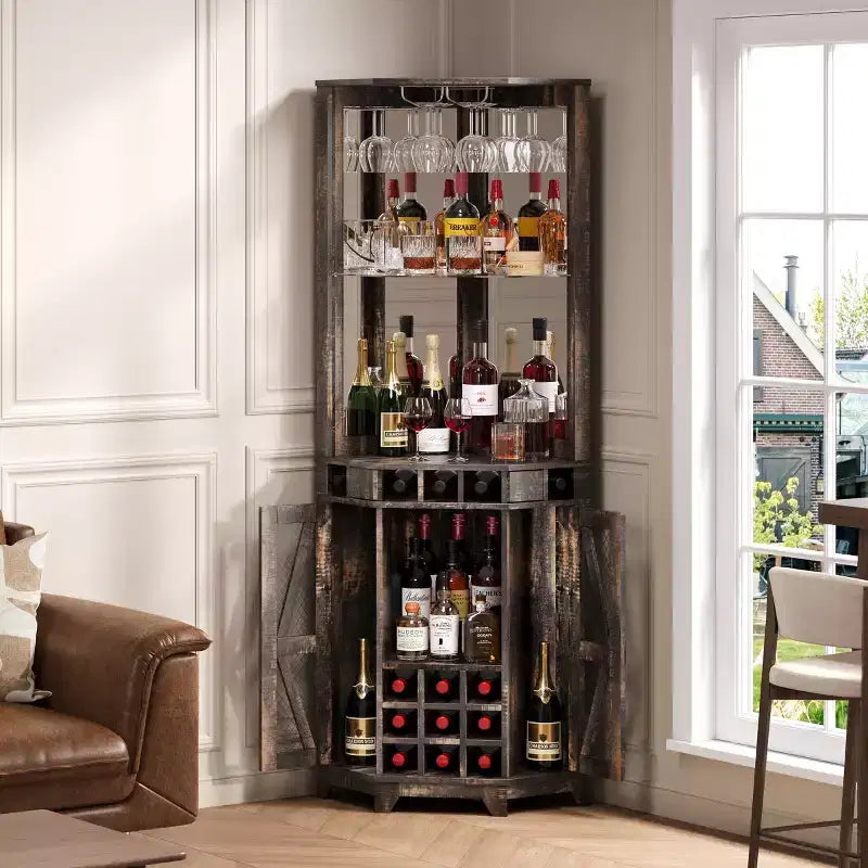 Mobile angolare da bar rustico alto 183 cm con anta scorrevole e portabottiglie – Noce